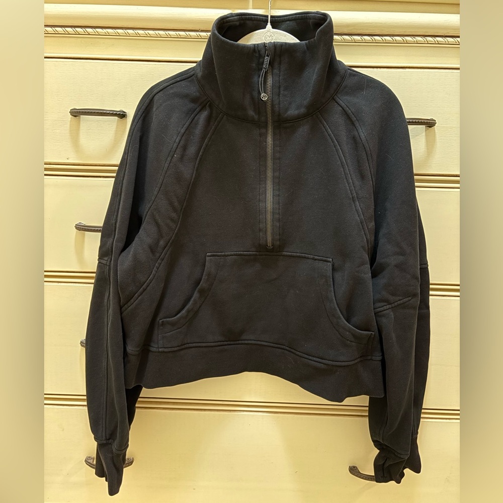 Lululemon Scuba funnel neck Black M/L
